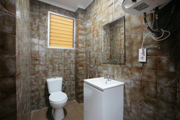 Gran Vía de Fernando el Católico, Valencia, Valencian Community 46008 - Photo 1