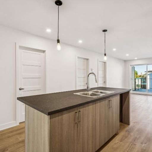 3 CH - 1 SDB - Salaberry-de-Valleyfield - $1,425 /mo - Photo 1