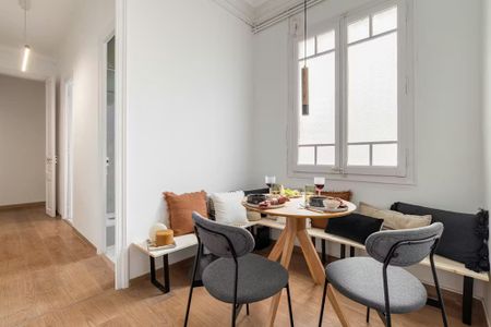 Carrer de Calàbria, Barcelona, Catalonia 08015 - Photo 5