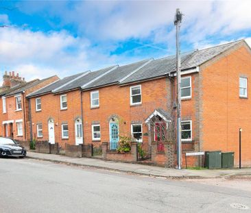 2 bedroom terraced house to rent - Photo 1