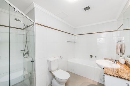 147/2 Dolphin Close, Chiswick NSW 2046 - Apartment For Rent | Domain - Photo 5