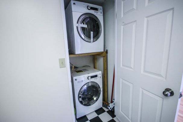 For Lease - 7 Bishop Avenue Unit# 1610, Toronto, Ontario - Photo 1