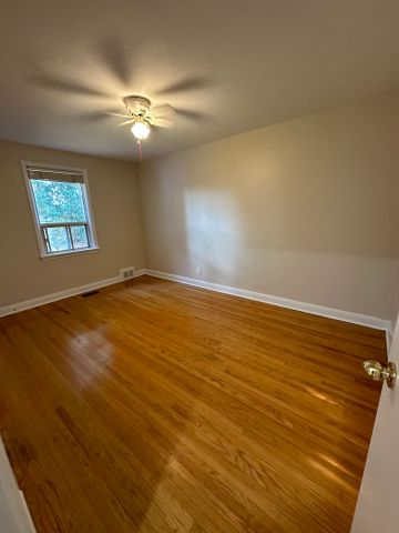 For Lease - 34 Inniswood Drive Unit# Main, Toronto, Ontario - Photo 4