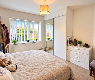 3 bedroom detached bungalow to rent - Photo 4