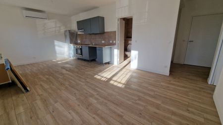 Saint victoret dans un petit immeuble un appartement de type 2 meublé, - Photo 5