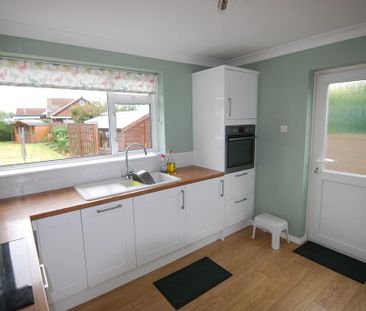 2 bedroom detached bungalow to rent - Photo 6