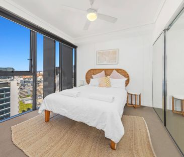 Modern Apartment in Prime Fortitude Valley Location - Photo 6