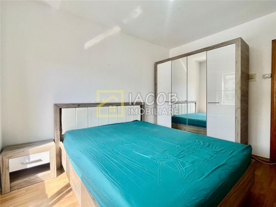 Apartament cu 3 camere de inchiriat, Comanesti, jud. Bacau - Fotografie 1