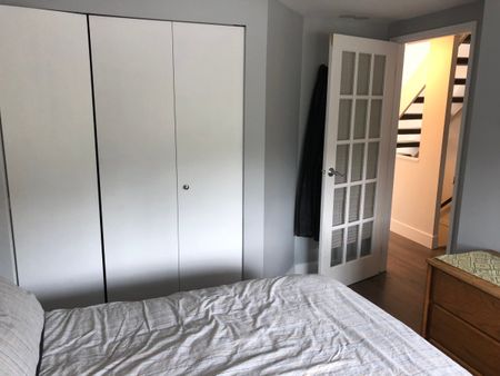 2 Bedroom - Photo 2