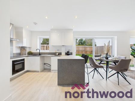 3 bedroom semi-detached house to rent - Photo 5