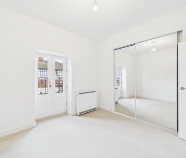 Elizabeth House, Denmark Road, Gloucester - Photo 2