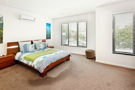 54 Mills Street, Albert Park - Photo 3