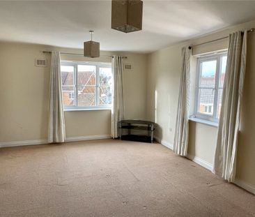 Manor Park Road, Cleckheaton, West Yorkshire, BD19 - Photo 1