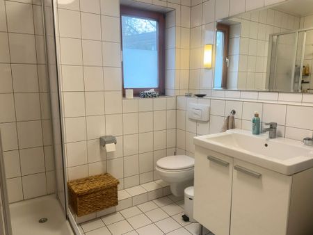 Refrath: 2-Zimmer-Wohnung im Erdgeschoss mit Terrasse - Foto 4