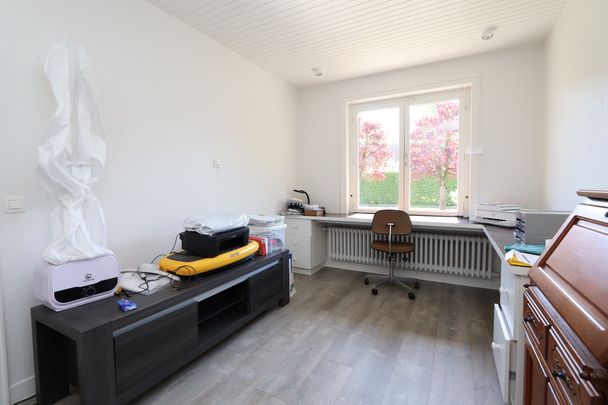 RUSTIG GELEGEN VILLA MET ZONOVERGOTEN TUIN - Photo 1