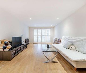 Pump House Crescent, Brentford, TW8 - Photo 2