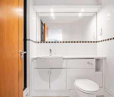 Wotton Court, Jamestown Way, London - Photo 2