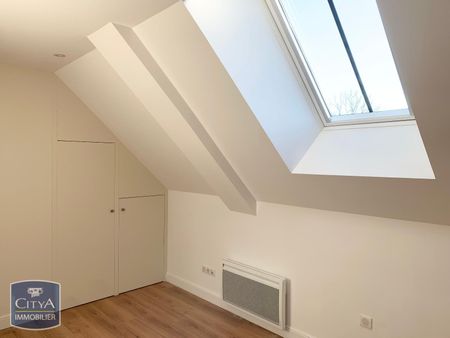 Location Appartement 3 pièces 68m² FONTENAY LE COMTE 85200 - Photo 3