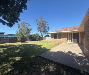 4 bedroom Home - Urangan - Photo 4