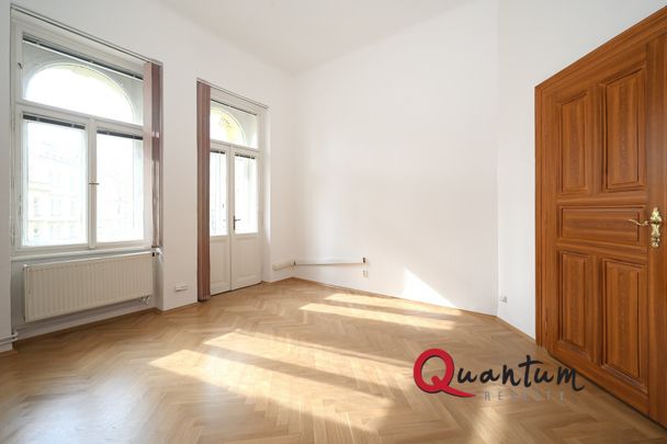 Pronájem bytu 4+1 146 m² - Photo 1