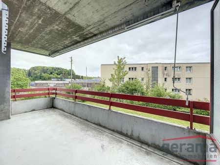 Renovierte 4.5 Zimmerwohnung in Schmitten - Photo 3