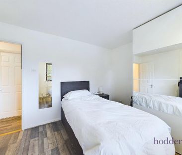 4 bedroom detached house to rent - Photo 6