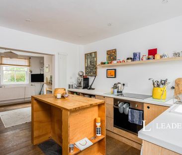 2 bedroom terraced house to rent - Photo 5