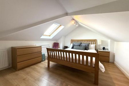 4 Bedroom Semi Detached Available Arranging tenancy - Photo 5