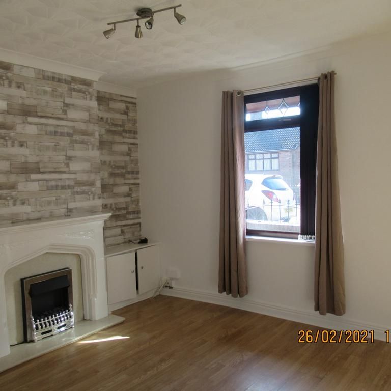 3 bedroom terraced house to rent - Photo 1