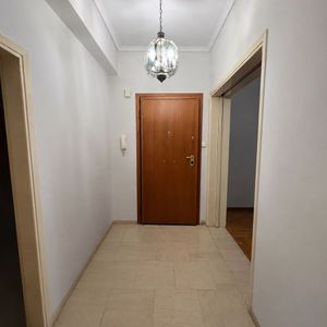 Διαμέρισμα για ενοικίαση Κέντρο (Χαριλάου) - Photo 2