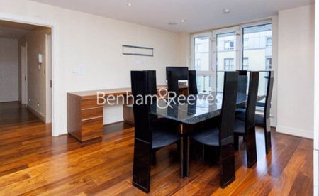 2 Bedroom flat to rent in Mahogany House, Lensbury Avenue, SW6 - Photo 3