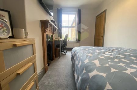 Clarendon Park Road, Clarendon Park, Leicester, LE2 - Photo 3