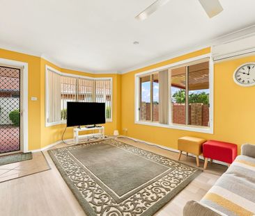 Convenient, Comfortable And Easy-Care Villa Living - Photo 1