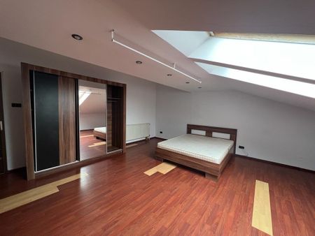 Inchiriez casa 8 camere zona Intim - ID : RH-42218-property - Fotografie 3