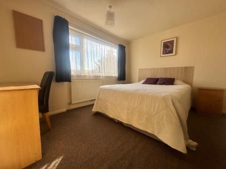 Beecroft Close, Canterbury - Photo 5