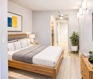 Bright 2 Bed + Solarium In Yaletown | Homer Street | Parking • Views - Photo 6