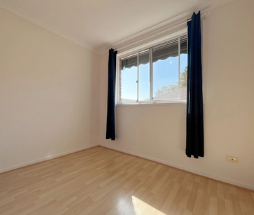 Spacious & Convenient Living in the Heart of Hurstville - Photo 4