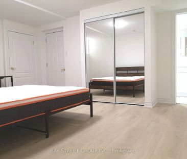 Detached Home For Lease | N9230924 - Photo 2