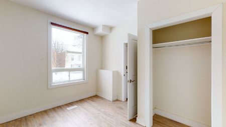 422 Nelson Street - 1 - Photo 2