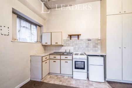 Studio to rent - Photo 4