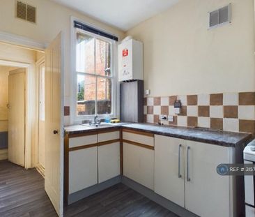 3 bedroom terraced house to rent - Photo 6