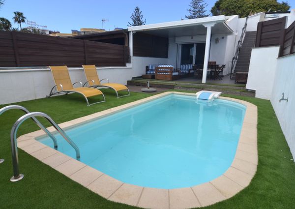 Fantastic Private Bungalow at the Seafront