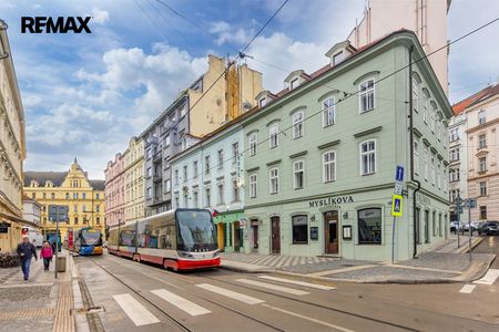 Pronájem bytu 2+kk v osobním vlastnictví 59 m², Praha 1 - Nové Město - Photo 2
