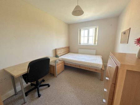 6 bedroom house to rent - Photo 3