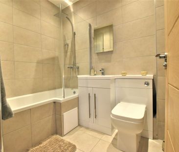 Park Street, Camberley, GU15 - Photo 4