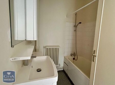 Location Appartement 3 pièces 74m² PERIGUEUX 24000 - Photo 5