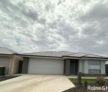 2 Maiolo Crescent, Blakeview, SA 5114 - Photo 3