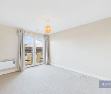2 bedroom Flat To Let - Photo 5