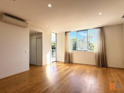 Modern 1x1 Apartment – City Convenience Meets Modern Luxury! - Photo 1