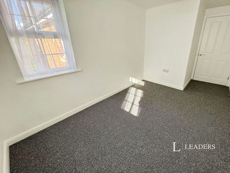 2 bedroom house to rent Badger Lane, Bourne, Lincolnshire, PE10 - Photo 3
